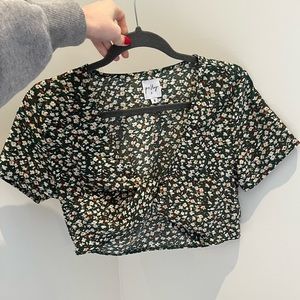 Princess Polly Floral cropped tshirt